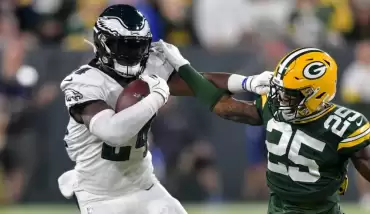 Packers'ın namağlubiyetine Eagles son verdi