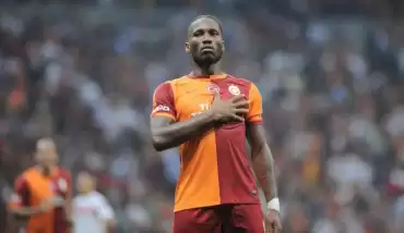 Drogba'dan Gomis'e mesaj: Yeniden hoş geldin Aslan