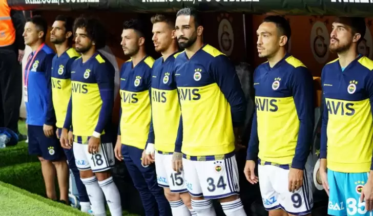 Fenerbahçe'de 4 isim yolcu!