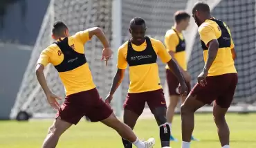 Seri yedek kulübesinde