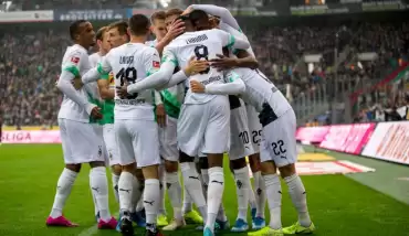 Gladbach tarih yazdı! 35 yıl sonra...