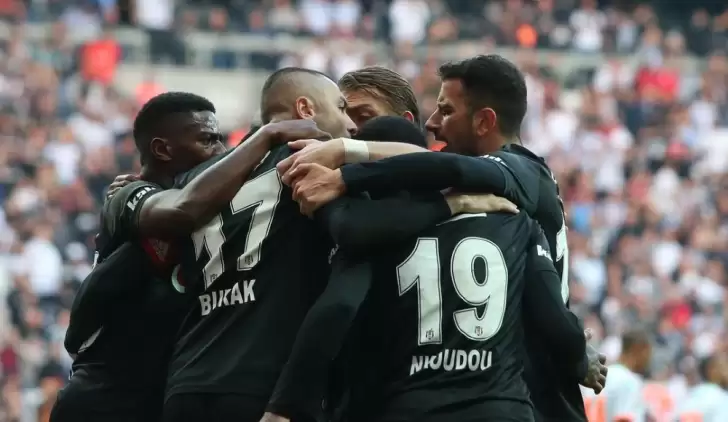 Beşiktaş lider Alanyaspor'u sahasında devirdi! 2-0