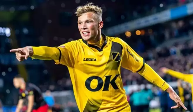 Hooijdonk'un oğlu Hollanda'da coşuyor!