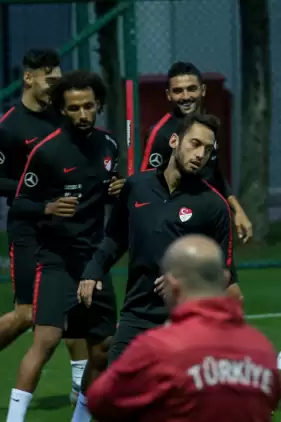 A Milli Futbol Takımı'nda mesai başladı