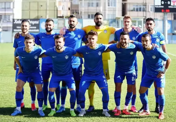 Tuzlaspor, sahasında Niğde Anadolu FK’yı 2-0 mağlup etti