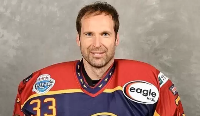 Cech, buz hokeyi takımına transfer oldu