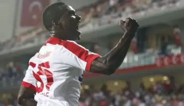 Jean Armel Drole'nin ayağı kırıldı!