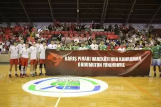 Balıkesir Büyükşehir Belediyespor, Bandırma Kırmızı’yı 68-67 mağlup etti