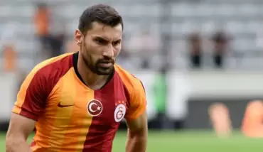 Galatasaray'da Şener Özbayraklı ve Ömer Bayram ilk 11'e!