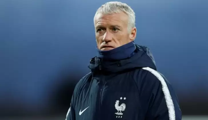 Fransa, Deschamps'ı bırakmadı! 'Katar'da takımın başında olacak'