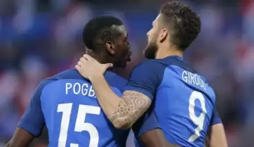 Giroud: "Manevi düşünceleri konuştuğumuz bir Whatsapp grubumuz var"