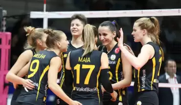 VakıfBank set vermeden kazandı