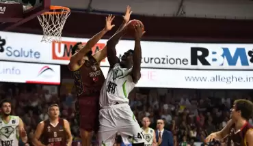 TOFAŞ, Umana Reyer Venezia’ya 76-65 mağlup oldu