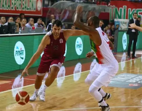 Pınar Karşıyaka ligde 4'te 4 yaptı