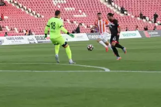 Balıkesirspor, sahasında Adanaspor’u 3-0 mağlup etti