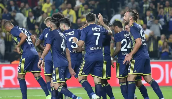 Fenerbahçe, Konyaspor'u farklı mağlup etti! 5-1