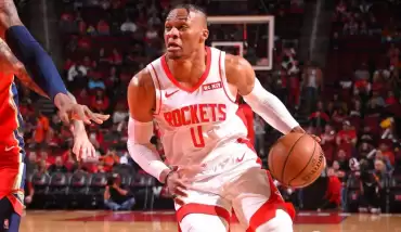 Westbrook tarihe geçti!