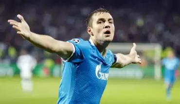 Zenit seriye bağladı!