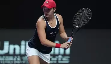 Belinda Bencic, Petra Kvitova'yı 2-1 yendi