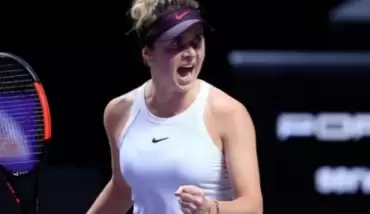 Elina Svitolina, Simona Halep'i 2-0 yendi