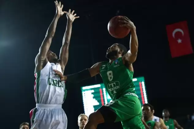 Darüşşafaka Tekfen, sahasında UNICS Kazan'a mağlup oldu