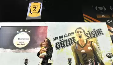 Gözde Kırdar'ın forması emekli edildi
