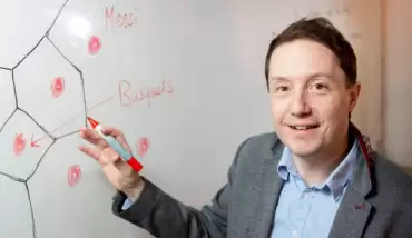 Matematik profesörüydü, futbol profesörü oldu!