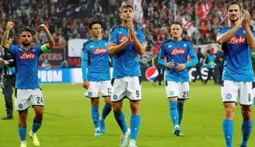 Napoli'de futbolcuların kamp isyanı