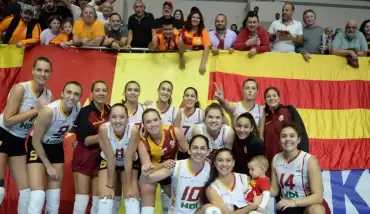Galatasaray HDI Sigorta, PTT'yi 3-0 yendi