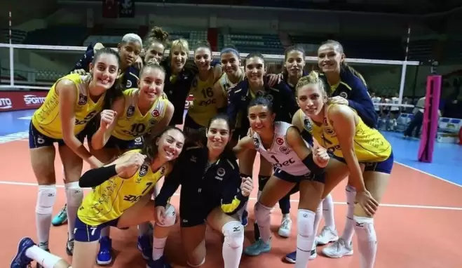 Fenerbahçe Opet, Beylikdüzü Voleybol İhtisas'ı 3-0 yendi