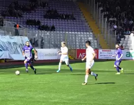 Afyonspor, Manisa Futbol Kulübü’ne sahasında 2-0 mağlup oldu