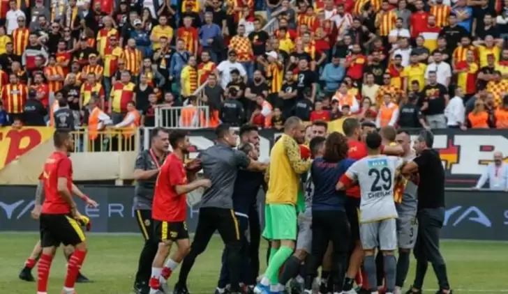  Göztepe - Yeni Malatya maçı sonrası ortam gerildi