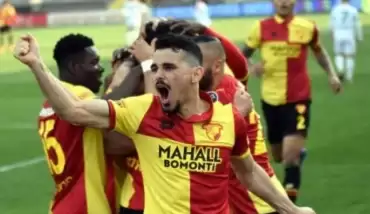 Serdar Gürler, ayağının fotoğrafını paylaştı!