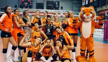 Eczacıbaşı VitrA, Türk Hava Yolları'nı 3-0 yendi