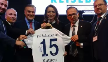 Ahmed Kutucu'nun forması açık artırmada satışa sunuldu!