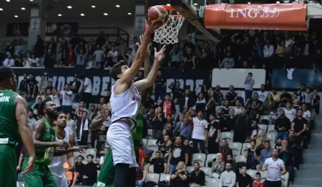 Beşiktaş Sompo Japan, Bursaspor'u farklı mağlup etti! 80-59