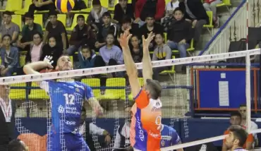 İnegöl Belediyespor, İstanbul Büyükşehir Belediyespor'u 3-2 yendi