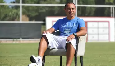 Tita, futbola veda etti