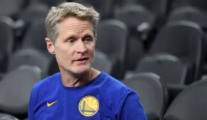 Steve Kerr: "Büyürken futbol oynayanlar daha iyi pasör oluyorlar"