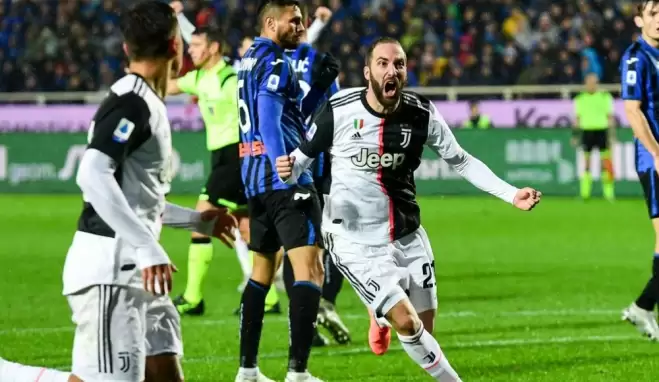 Juventus, Gonzalo Higuain ile yolları ayırdı 