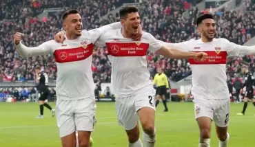 Stuttgart evinde coştu