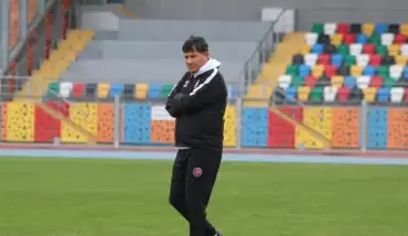 Giray Bulak: “Ayağımızdaki topu birbirimize atamadığımız pozisyonda golü yedik”