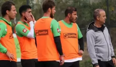 Sakaryaspor'da Suat Kaya ile yollar ayrıldı iddiası