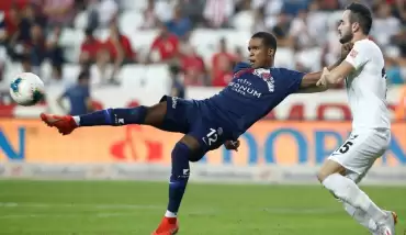 “Mukairu Türk olmayı kabul eder”