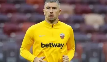 Kolarov röportajı terk etti! Fenerbahçe...