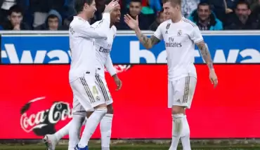 Real Madrid maç fazlasıyla liderliğe yükseldi