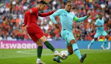 Ronaldo'nun ablasından Van Dijk'a yaylım ateşi!