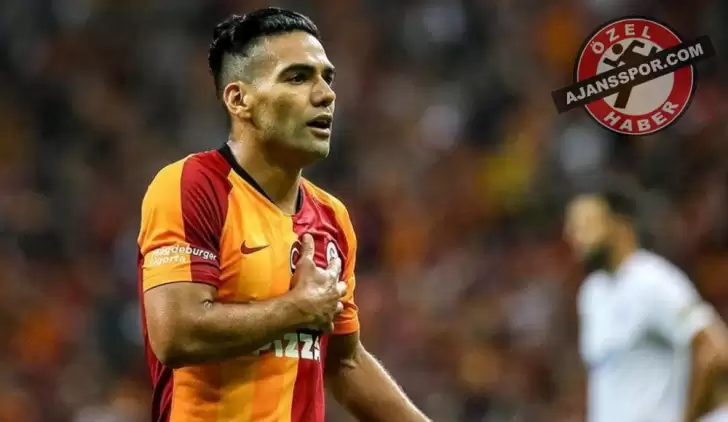 Falcao, Galatasaray'dan ayrılıyor mu? Vatandaşı canlı yayında açıkladı!