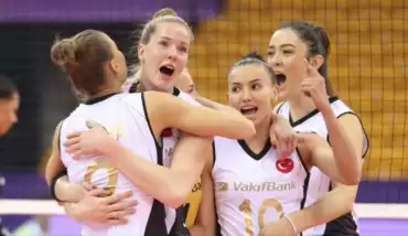 VakıfBank yarı finale yükseldi