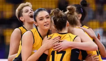 Vakıfbank yarı finalde elendi